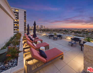 10700 Wilshire Boulevard - Photo Thumbnail 28