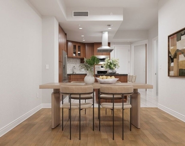 10700 Wilshire Boulevard - Photo Thumbnail 3