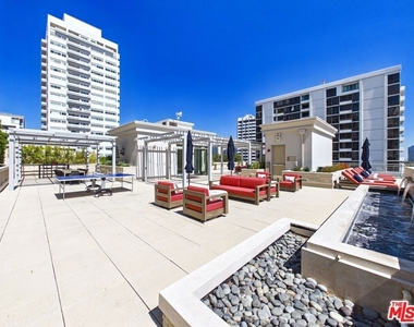 10700 Wilshire Boulevard - Photo Thumbnail 25