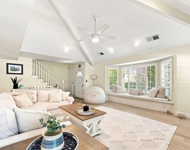 18721 Hatteras Street - Photo Thumbnail 22