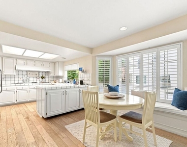 18721 Hatteras Street - Photo Thumbnail 19