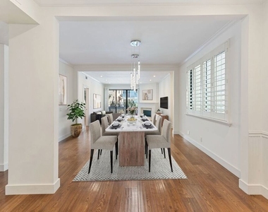 2031 S Bentley Avenue - Photo Thumbnail 2