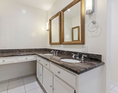 2031 S Bentley Avenue - Photo Thumbnail 9