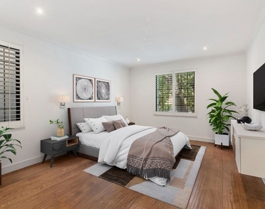 2031 S Bentley Avenue - Photo Thumbnail 6