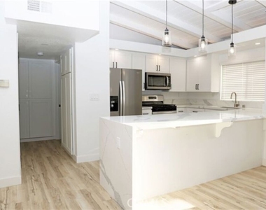 504 35th Street - Photo Thumbnail 1