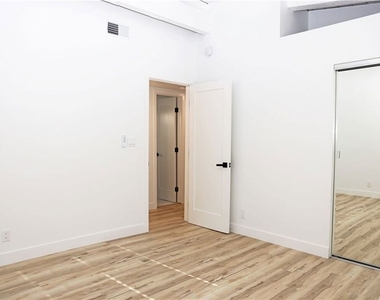 504 35th Street - Photo Thumbnail 9