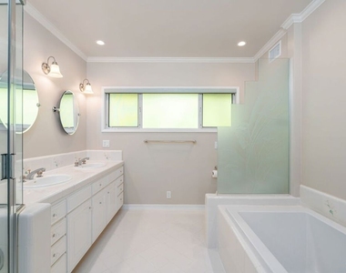 14972 Camarosa Drive - Photo Thumbnail 15