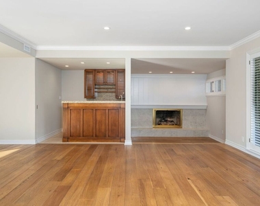 14972 Camarosa Drive - Photo Thumbnail 5