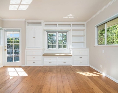 14972 Camarosa Drive - Photo Thumbnail 13