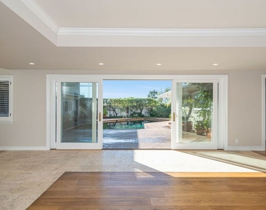 14972 Camarosa Drive - Photo Thumbnail 17