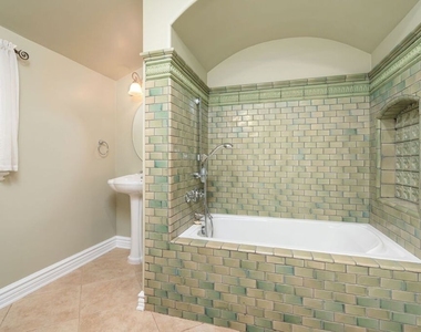 14972 Camarosa Drive - Photo Thumbnail 11