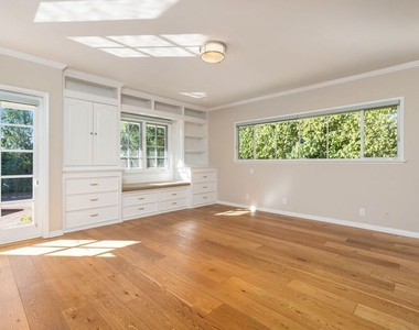 14972 Camarosa Drive - Photo Thumbnail 12