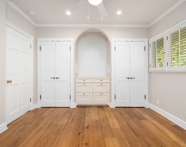 14972 Camarosa Drive - Photo Thumbnail 10