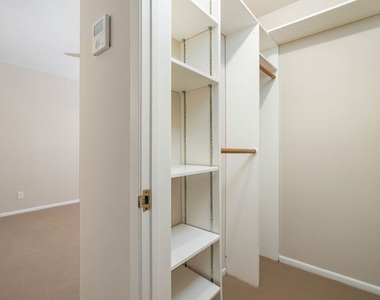 14972 Camarosa Drive - Photo Thumbnail 31