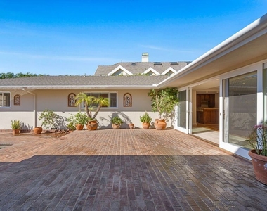 14972 Camarosa Drive - Photo Thumbnail 46