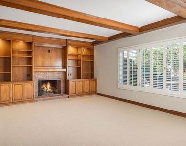 14972 Camarosa Drive - Photo Thumbnail 33