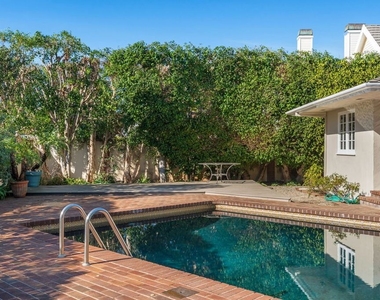 14972 Camarosa Drive - Photo Thumbnail 45