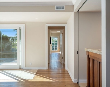 14972 Camarosa Drive - Photo Thumbnail 8