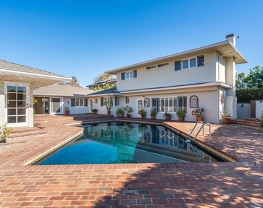 14972 Camarosa Drive - Photo Thumbnail 43