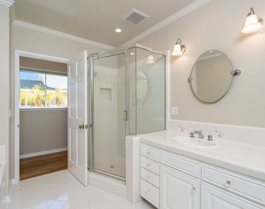 14972 Camarosa Drive - Photo Thumbnail 16