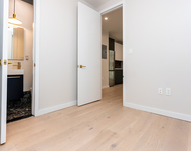 160 20th St 11232 - Photo Thumbnail 2