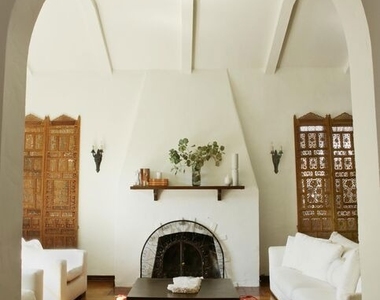 146 N La Peer Drive - Photo Thumbnail 14