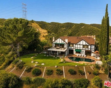 3722 Alonzo Avenue - Photo Thumbnail 12