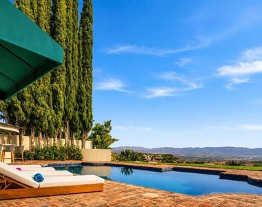 3722 Alonzo Avenue - Photo Thumbnail 2