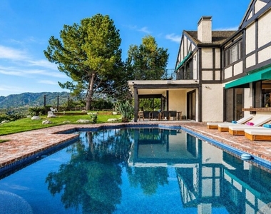 3722 Alonzo Avenue - Photo Thumbnail 14