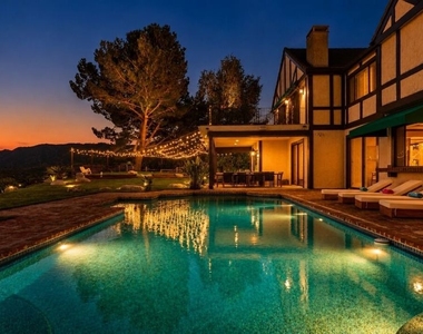 3722 Alonzo Avenue - Photo Thumbnail 56