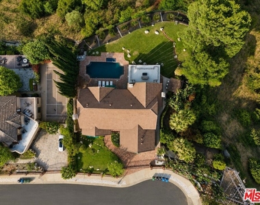 3722 Alonzo Avenue - Photo Thumbnail 11