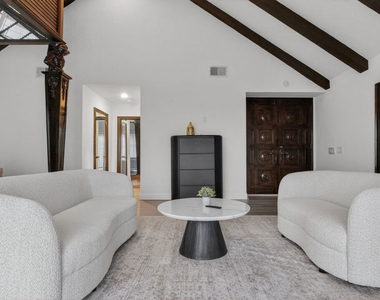 3722 Alonzo Avenue - Photo Thumbnail 67