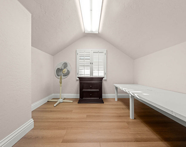 3722 Alonzo Avenue - Photo Thumbnail 36