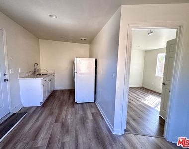 3630 W 60th Street - Photo Thumbnail 12