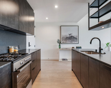 10700 Tabor Street - Photo Thumbnail 4