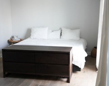 1038 11th Street - Photo Thumbnail 16