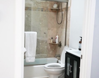 1038 11th Street - Photo Thumbnail 15