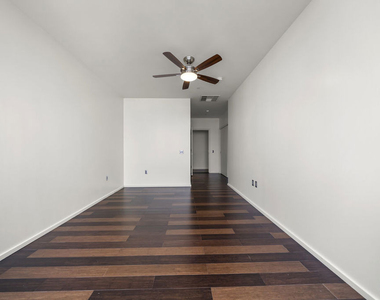 1155 S Grand Avenue - Photo Thumbnail 25