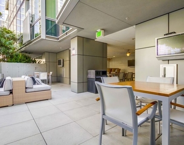 1155 S Grand Avenue - Photo Thumbnail 33