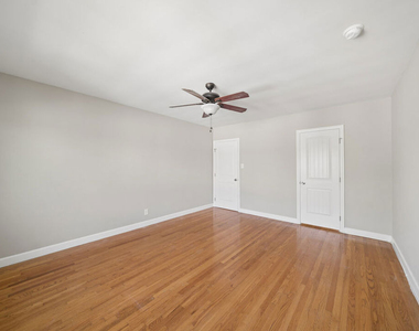 3644 Carmona Avenue - Photo Thumbnail 12