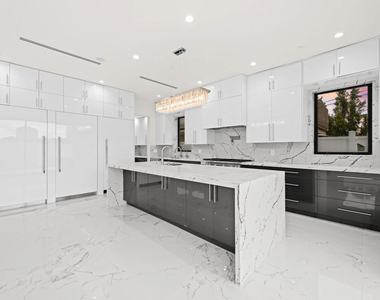 1439 Edris Drive - Photo Thumbnail 8