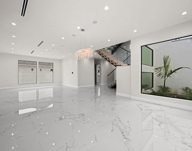 1439 Edris Drive - Photo Thumbnail 11