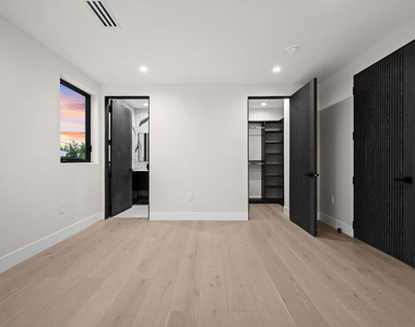 1439 Edris Drive - Photo Thumbnail 29