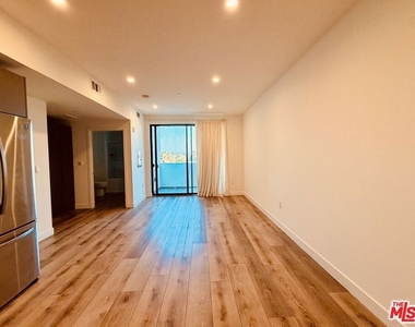 919 Harvard Boulevard - Photo Thumbnail 1
