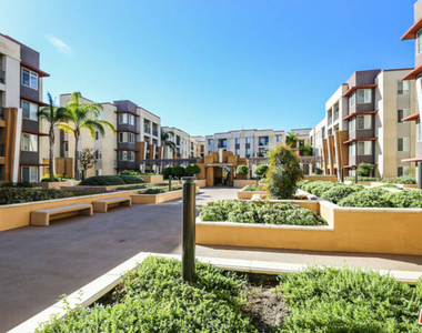 360 W Avenue 26 - Photo Thumbnail 5