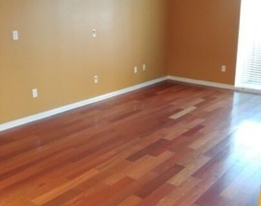 360 W Avenue 26 - Photo Thumbnail 8