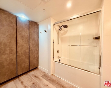919 Harvard Boulevard - Photo Thumbnail 9