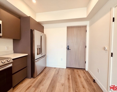 919 Harvard Boulevard - Photo Thumbnail 11