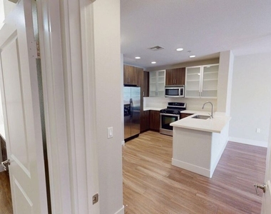 1041 E Glendon Avenue - Photo Thumbnail 8
