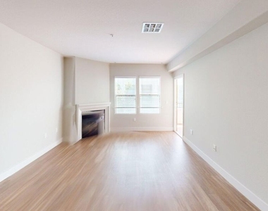 1041 E Glendon Avenue - Photo Thumbnail 4